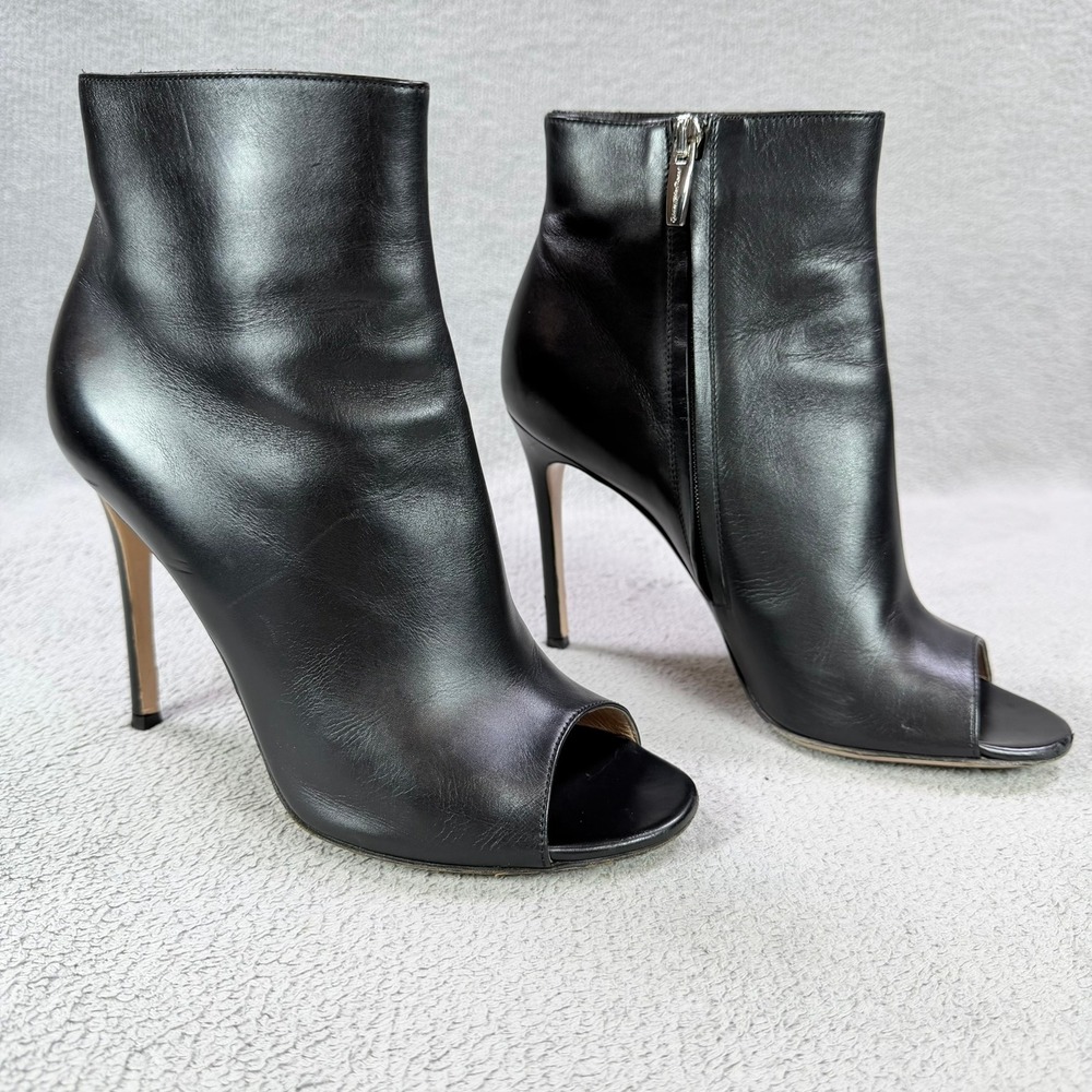 Gianvito Rossi Womens 38.5 Black Leather Peep Toe Stiletto Ankle Booties Italy